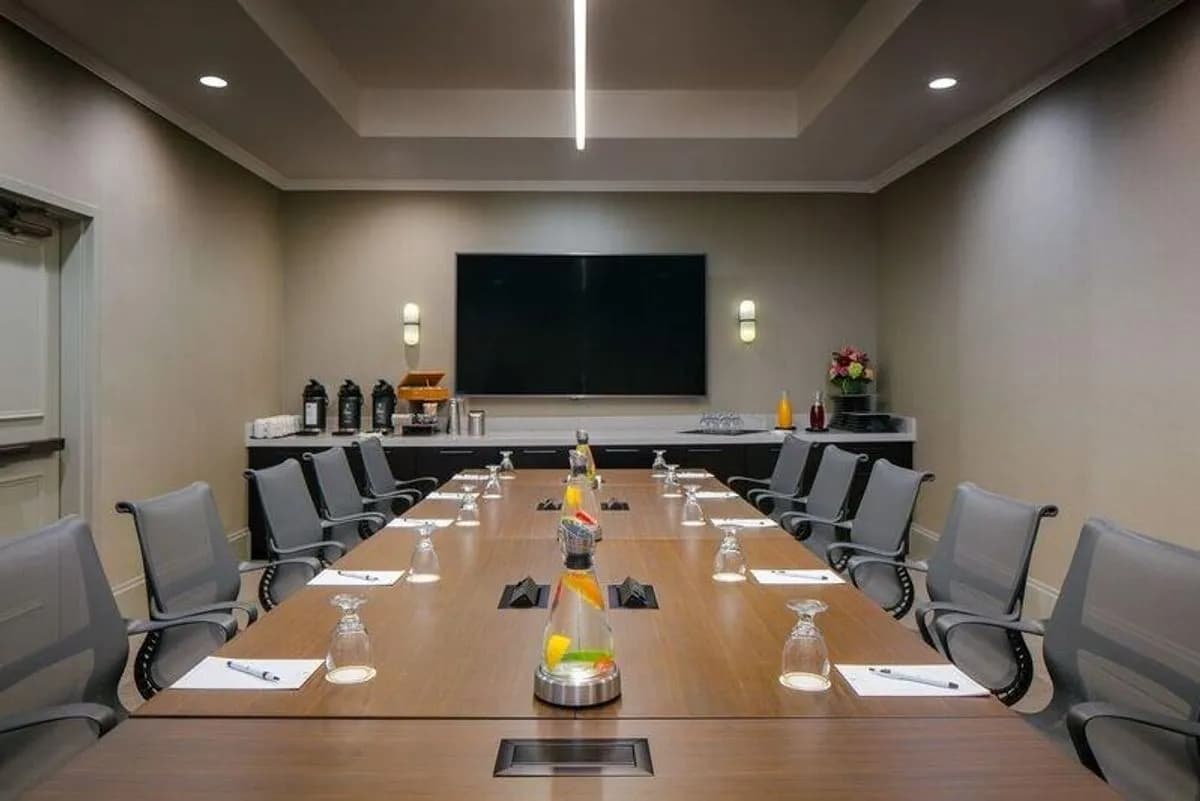 Santa Cruz Boardroom - Toll HouseHotel