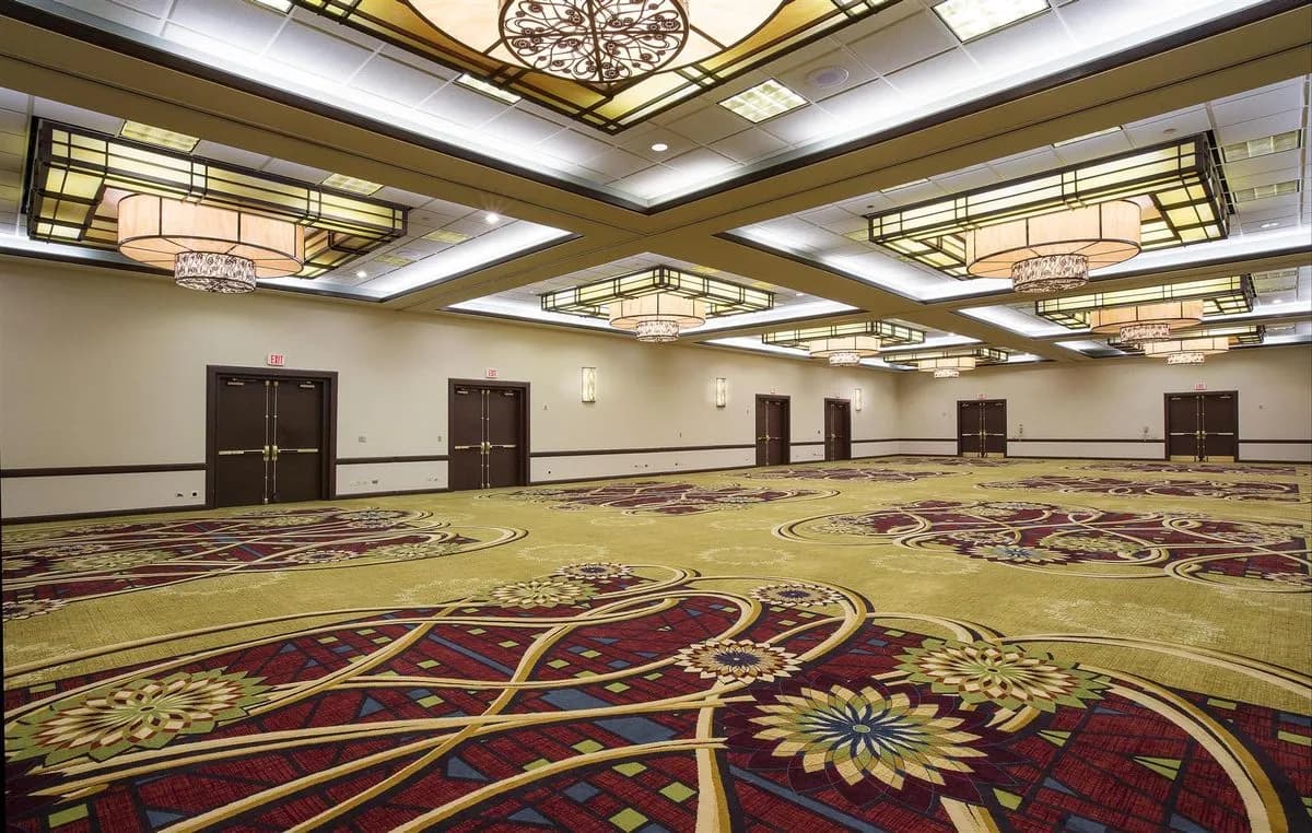 Salon Ballroom - Embassy Suites by Hilton Chicago O'Hare Rosemont