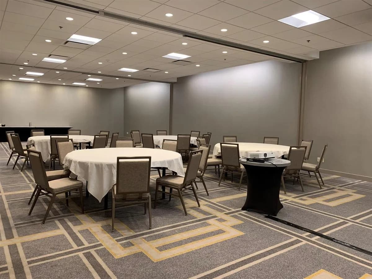 Kent Room - DoubleTree by Hilton Hotel Chicago - Oak Brook