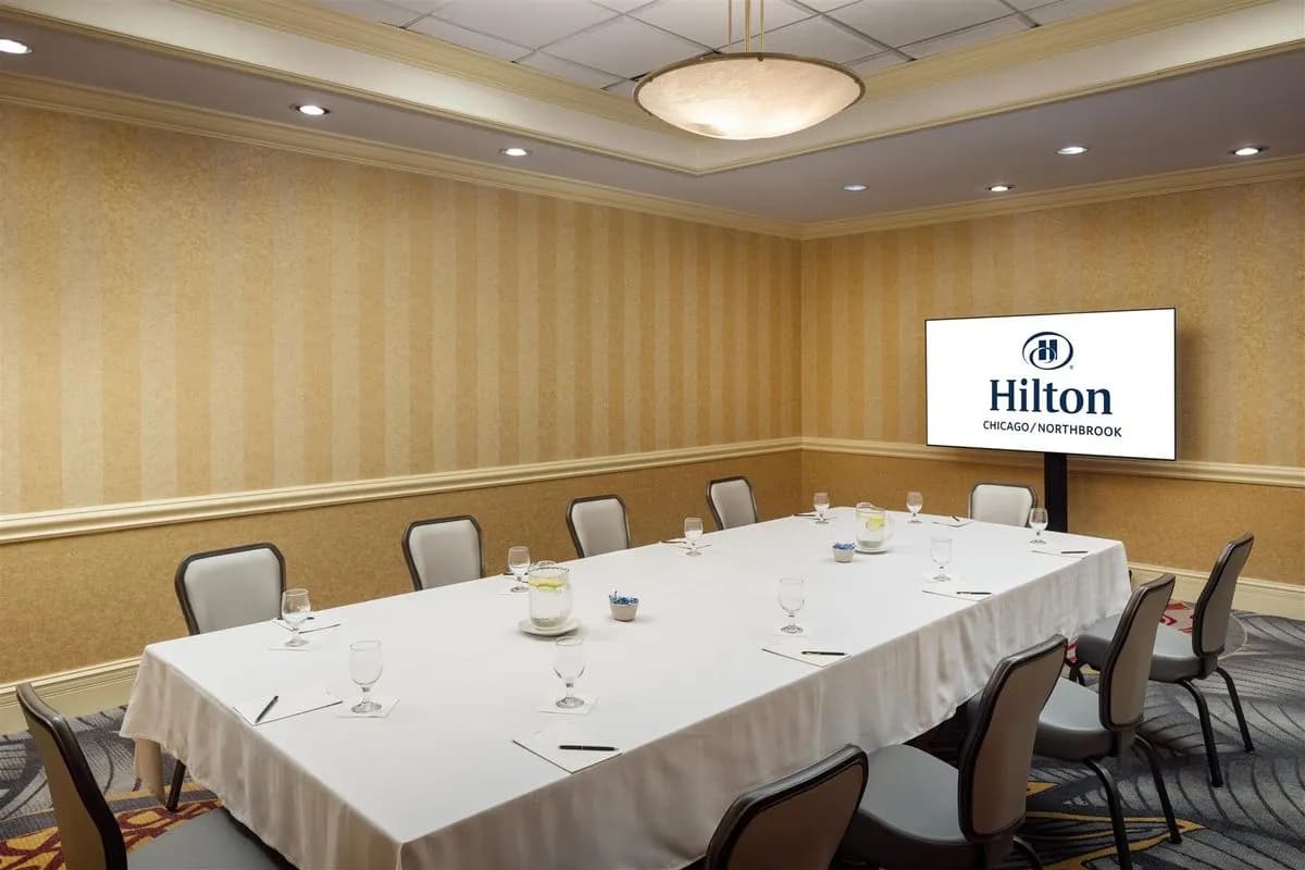 ELM - Hilton Chicago/Northbrook