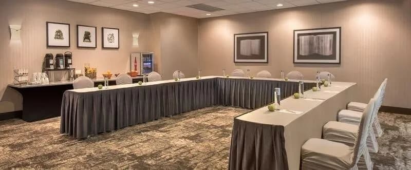 Cook Room - DoubleTree by Hilton Chicago Schaumburg