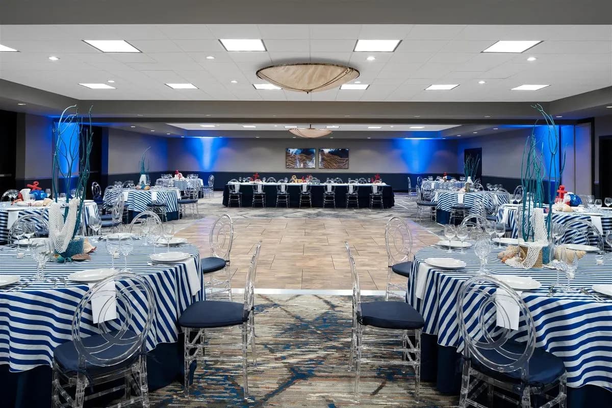 Steelwork Ballroom Social Event - the Alloy King of Prussia - a DoubleTree by Hilton