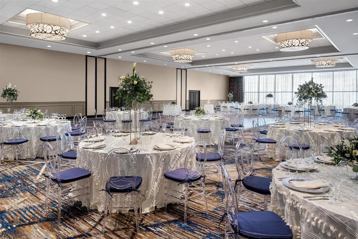 the Alloy Ballroom Reception - the Alloy King of Prussia - a DoubleTree by Hilton