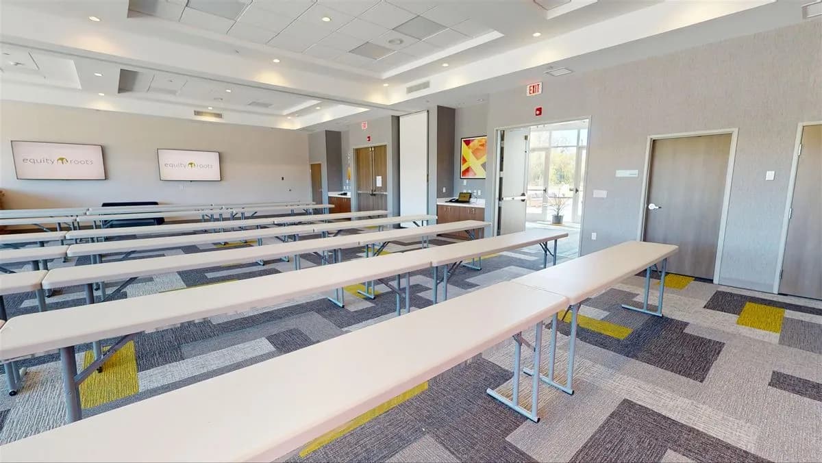 Rosemont - Holiday Inn Express and Suites Chicago Schaumburg