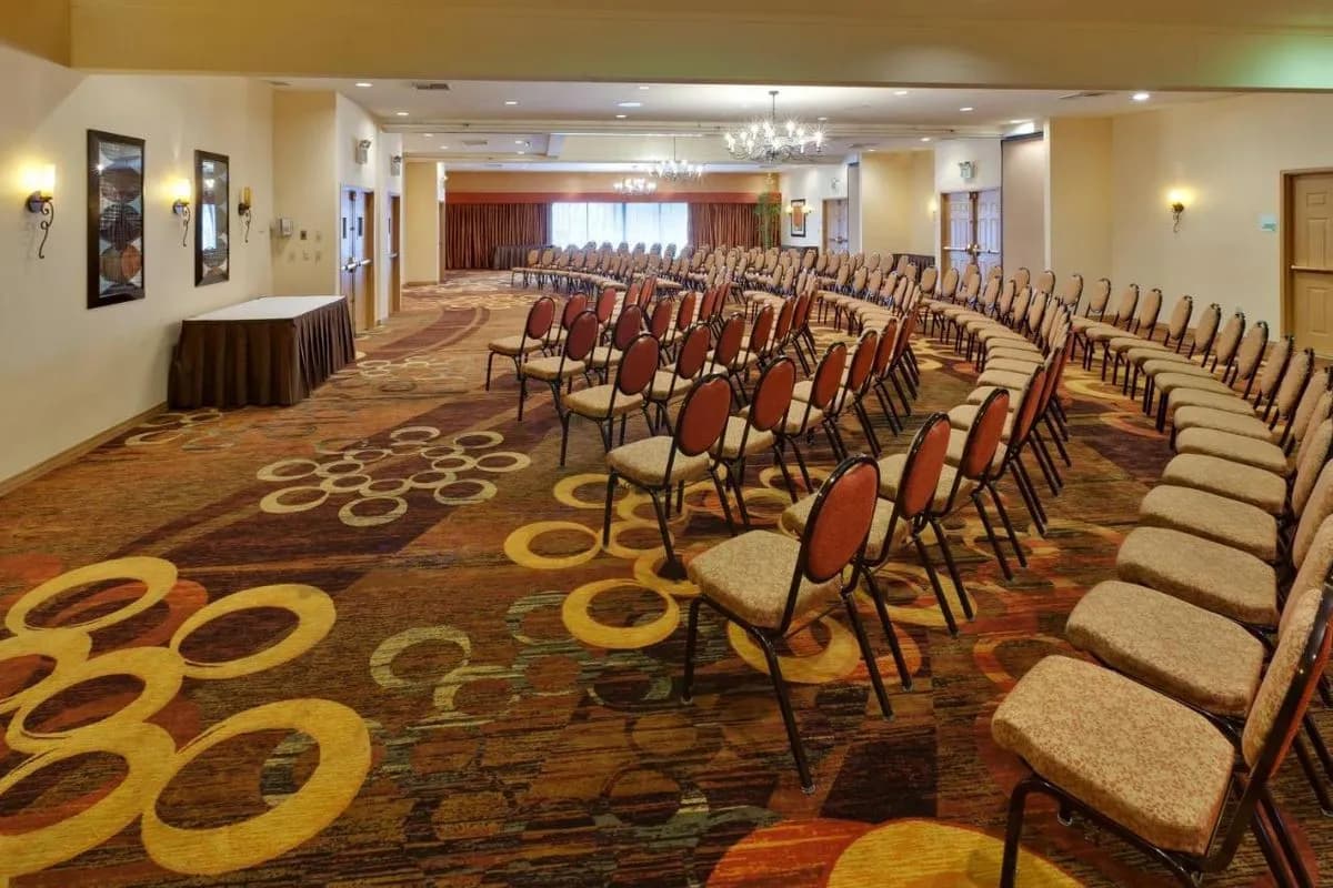 Tralee Ballroom - Holiday Inn Dublin - Pleasanton