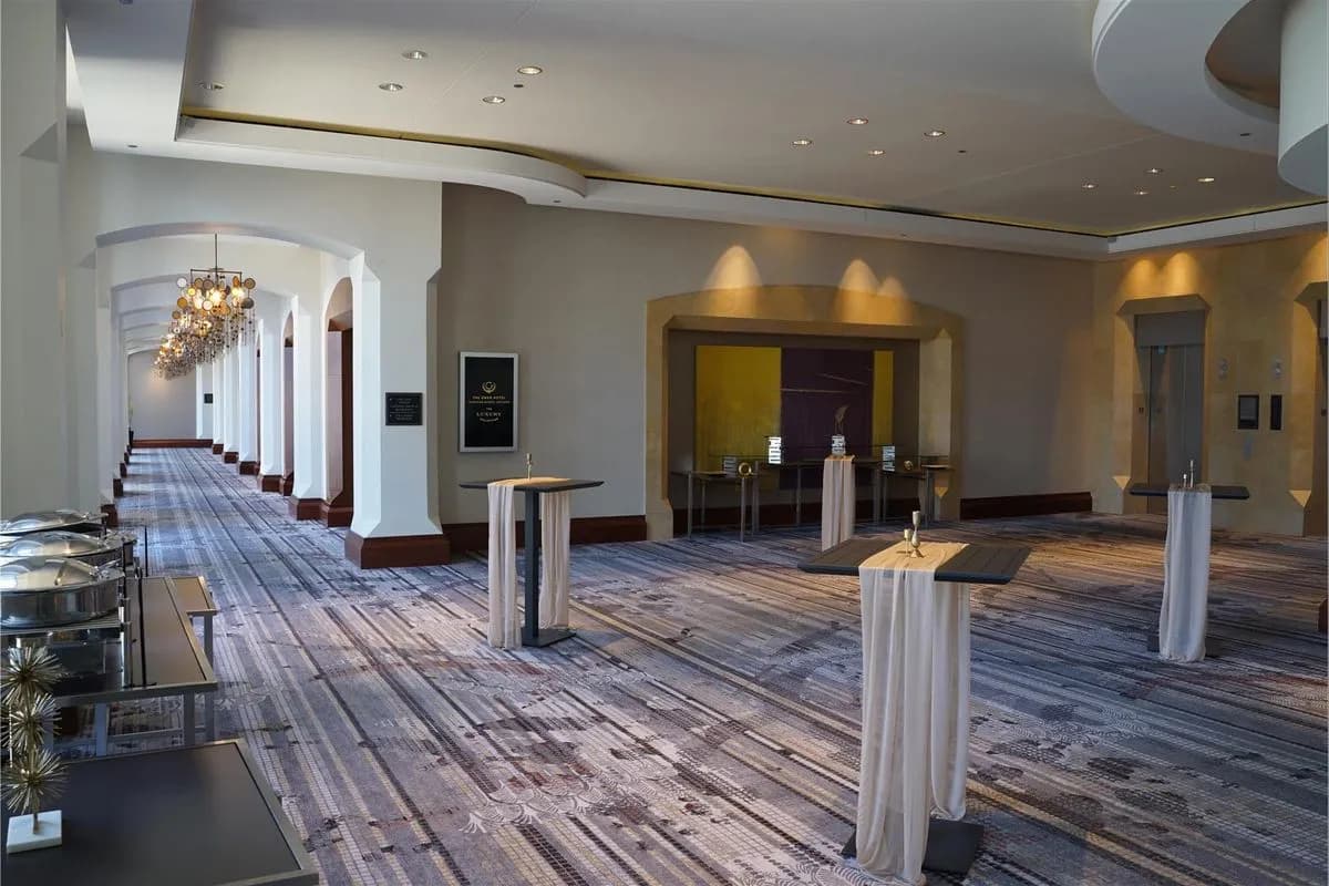 Gallery/6th Floor Pre-Function - The Gwen, A Luxury Collection Hotel, Michigan Avenue Chicago
