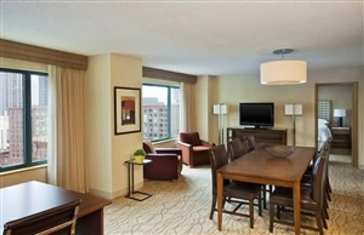 Burnham Suite Parlor - Sheraton Grand Chicago Riverwalk