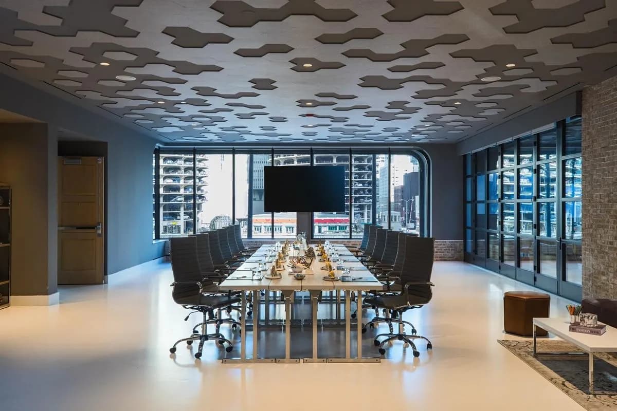 Urban Blue - Renaissance Chicago Downtown Hotel