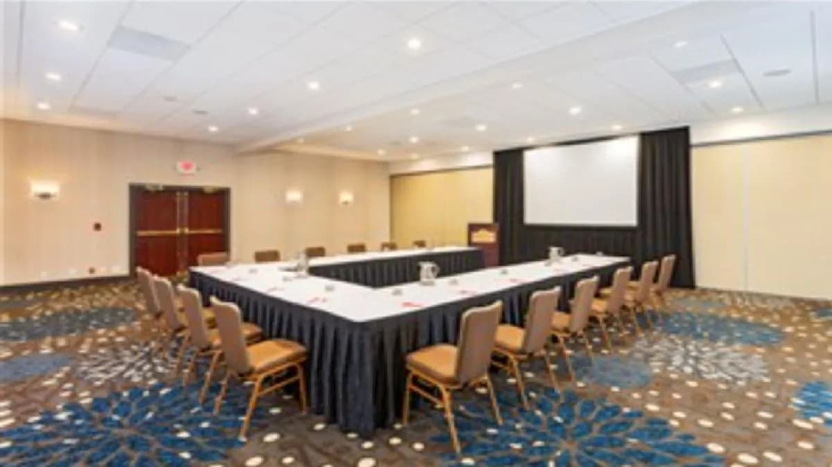 Cedar - The Concord Plaza Hotel