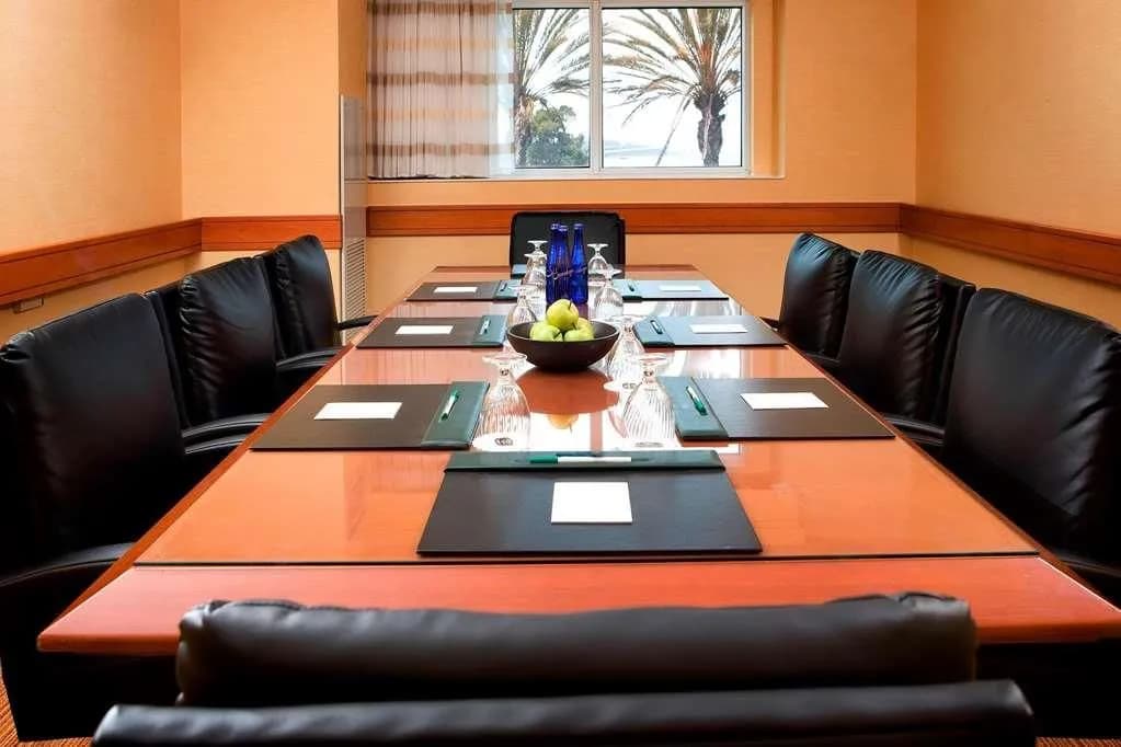 Boardroom II - Sonesta Emeryville - San Francisco Bay Bridge