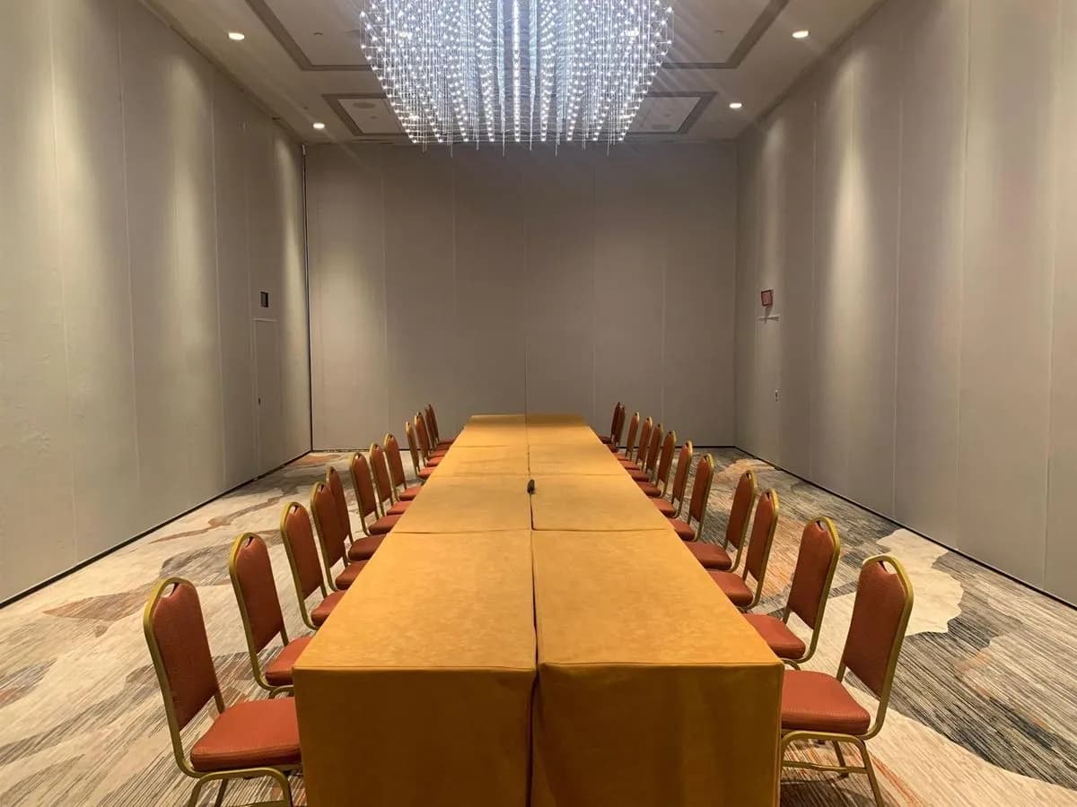 Salon C - Chicago Marriott Oak Brook