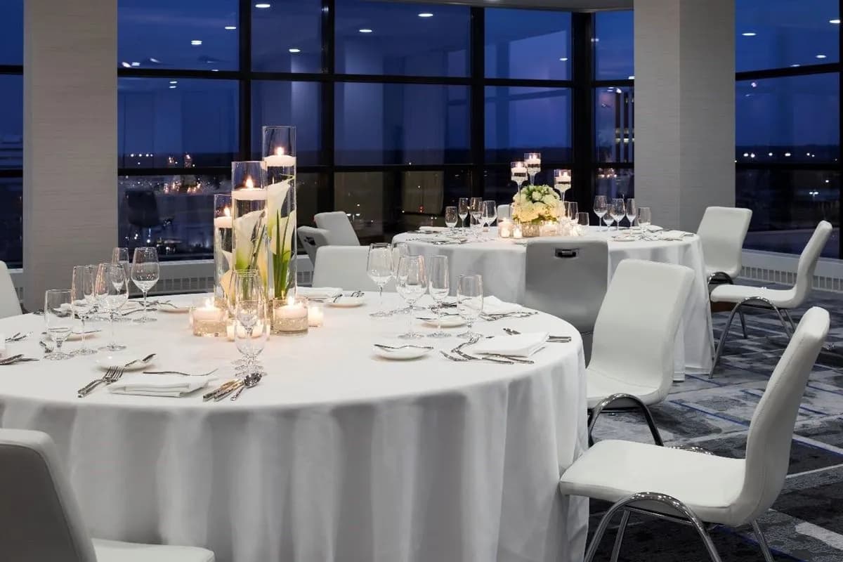 Grand Salon III - Le Méridien Chicago - Oakbrook Center