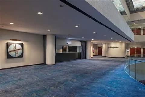 6th Fl Coatroom - New York Marriott Marquis
