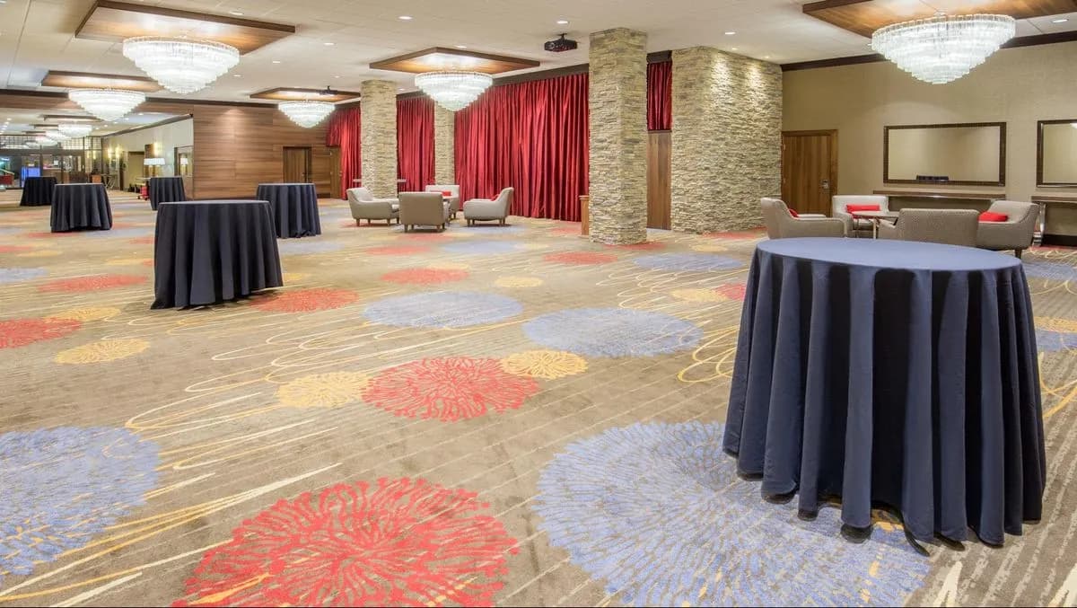 Foyer (C & D) - Crowne Plaza Foster City-San Mateo