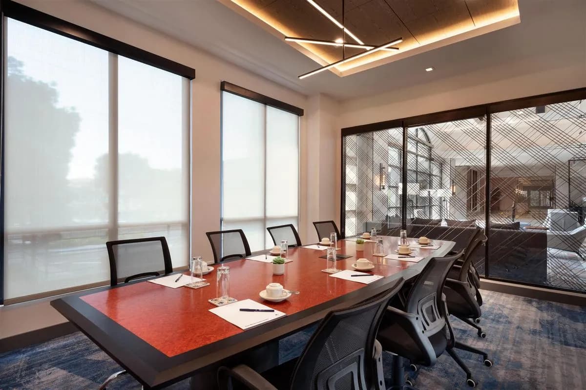 Board Room - DoubleTree by Hilton San Francisco South Airport Blvd
