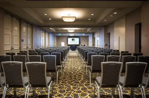Boardroom - DoubleTree by Hilton Hotel Newark - Fremont