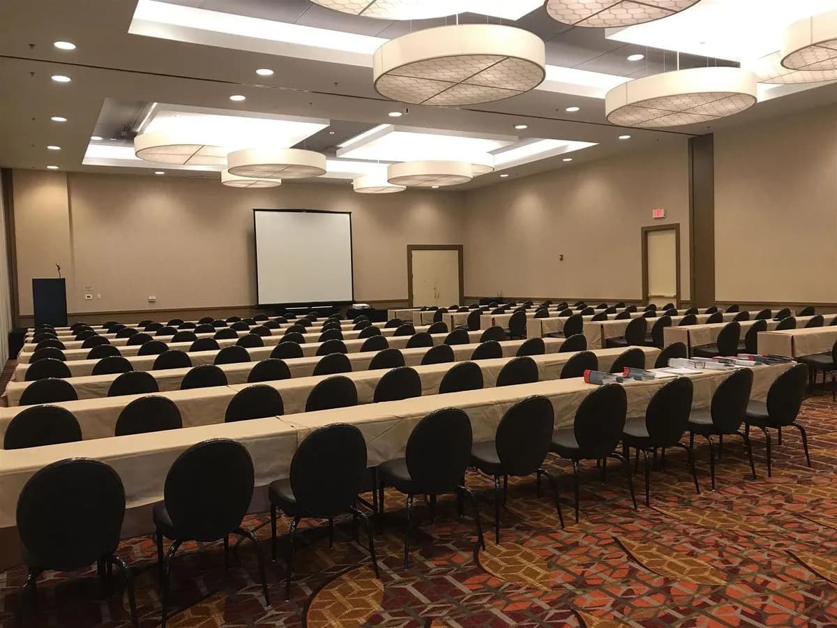 1/2 Grand Ballroom - Chicago Marriott Naperville