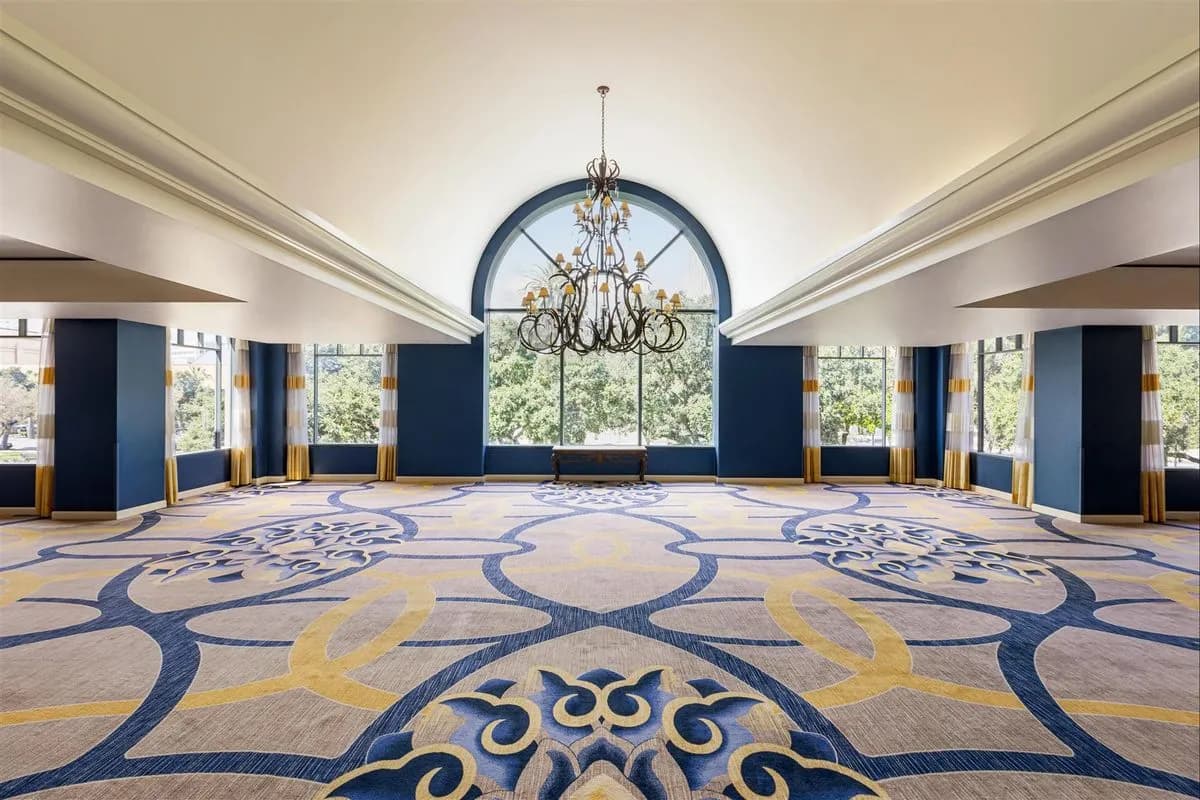 Market Street Foyer - Signia by Hilton San Jose