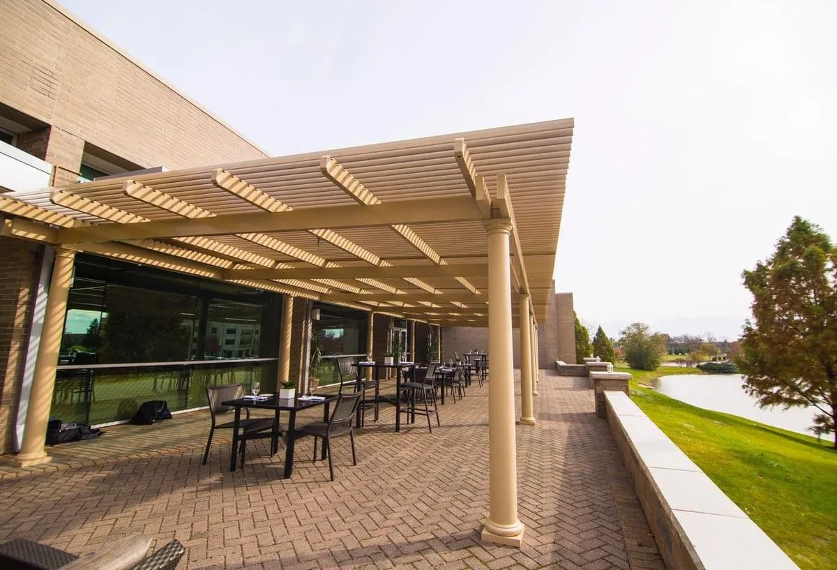 Patio - Chicago Marriott Southwest at Burr Ridge