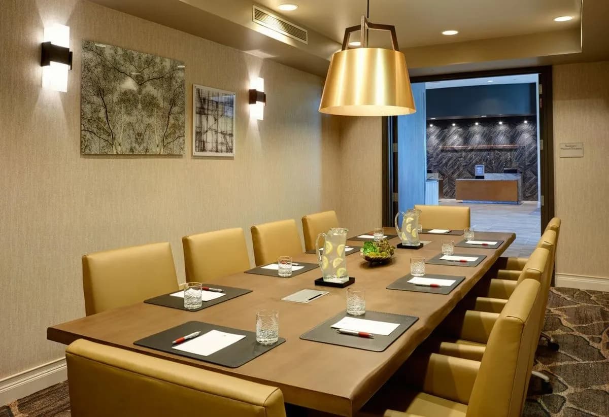 Bridewell Boardroom - Chicago Marriott Southwest at Burr Ridge