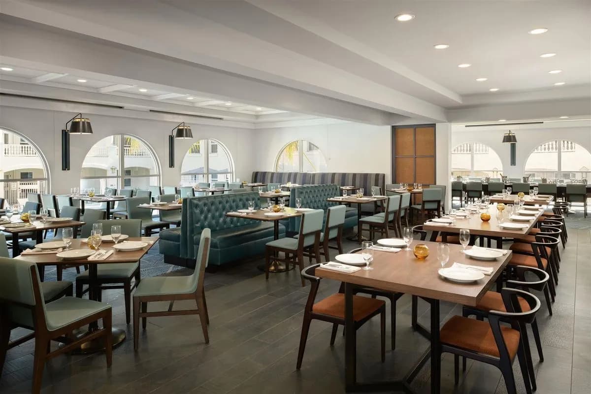 Palm & Ember Restaurant - Hayes Mansion San Jose, Curio Collection by Hilton