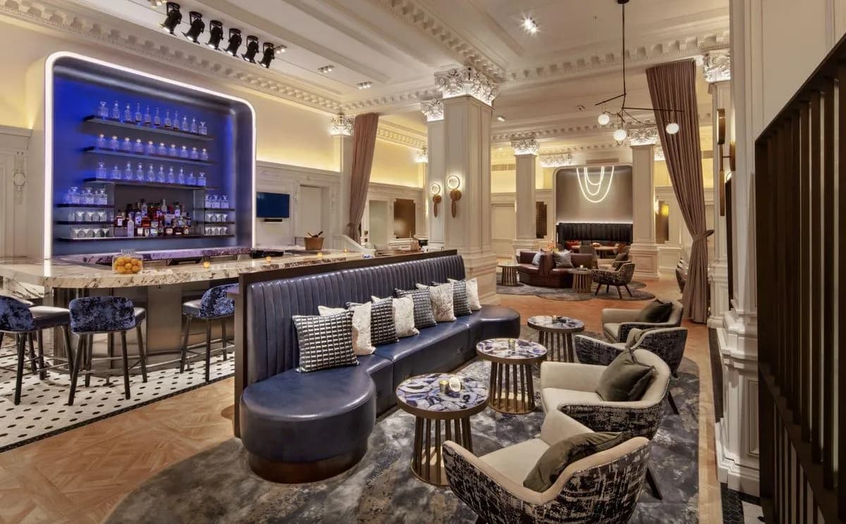 Round Table Lounge - The Algonquin Hotel Times Square, Autograph Collection
