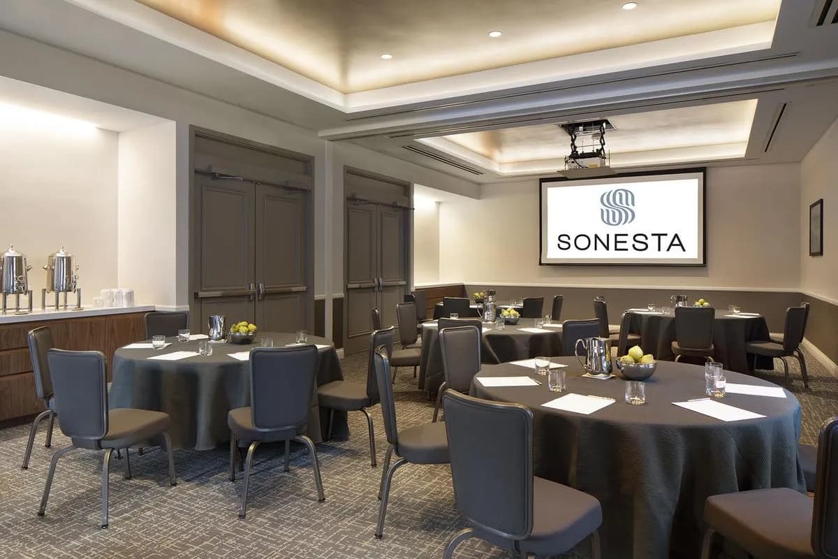 Douglas I or II - Sonesta Silicon Valley