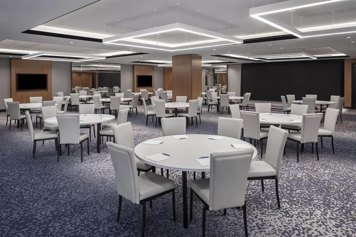 QUEENS - A - Four Points by Sheraton Flushing