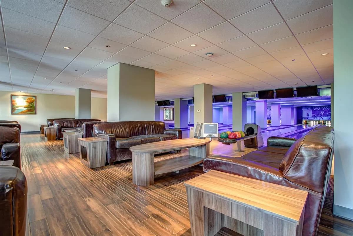 Bowling Lanes - Pinstripes - Chicago