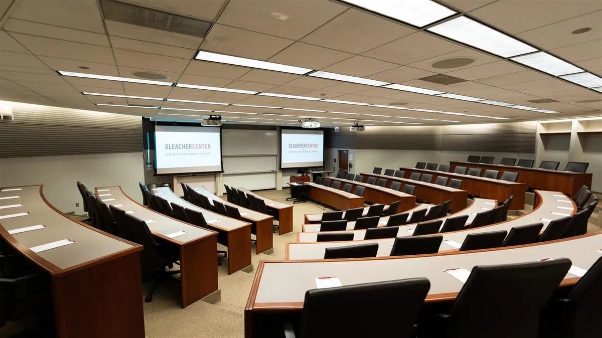 Medium Tiered Meeting Room #400 - Gleacher Conference Center 