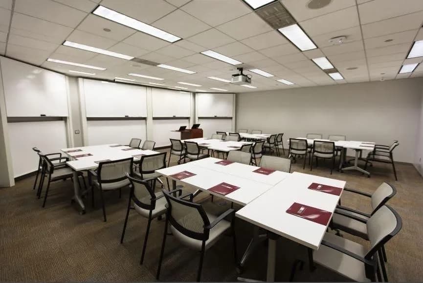 Medium Executive Meeting Room #203 - Gleacher Conference Center 