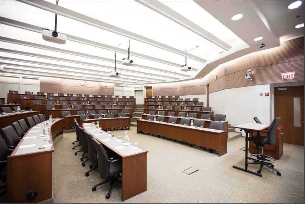 Large Tiered Meting Room #100 - Gleacher Conference Center 