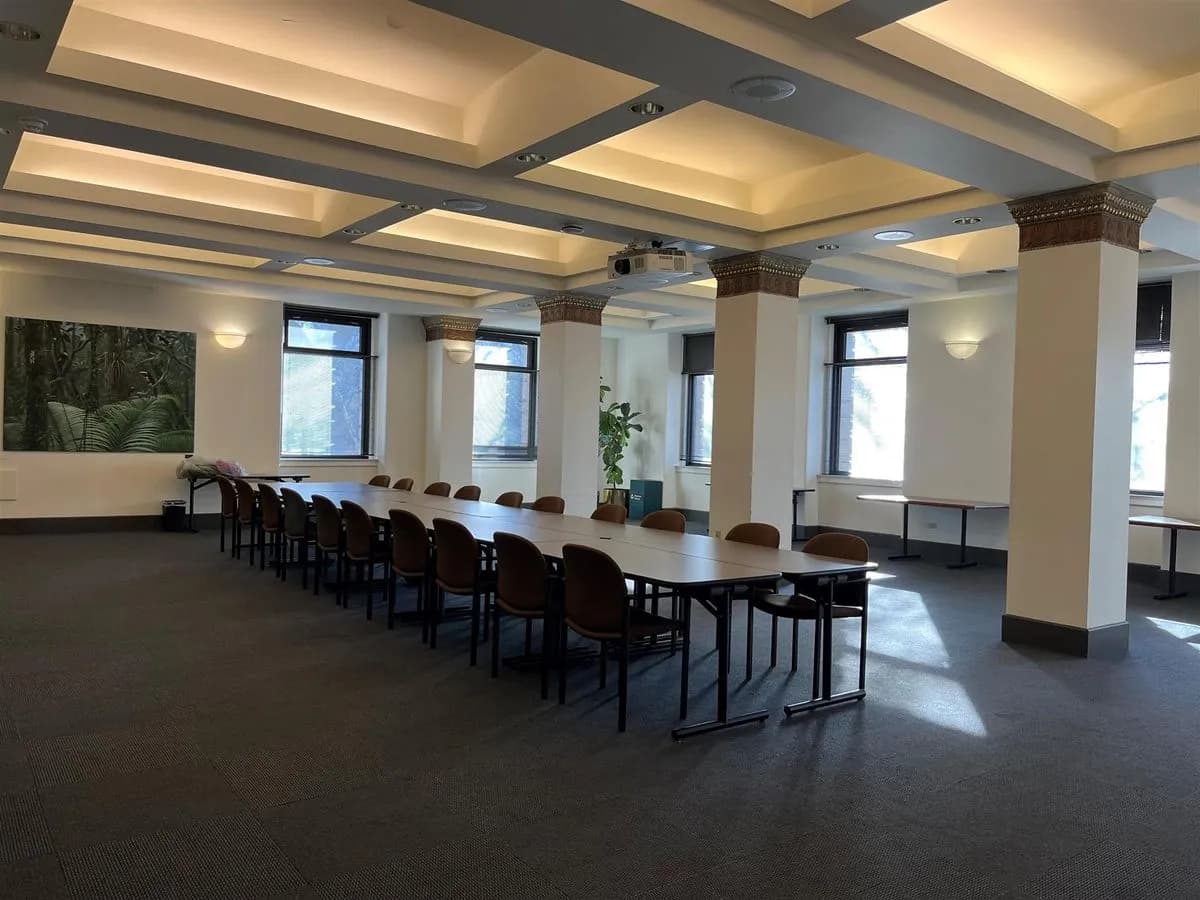 Matthew Laflin Memorial Building-Ann Milligan - Lincoln Park Zoo