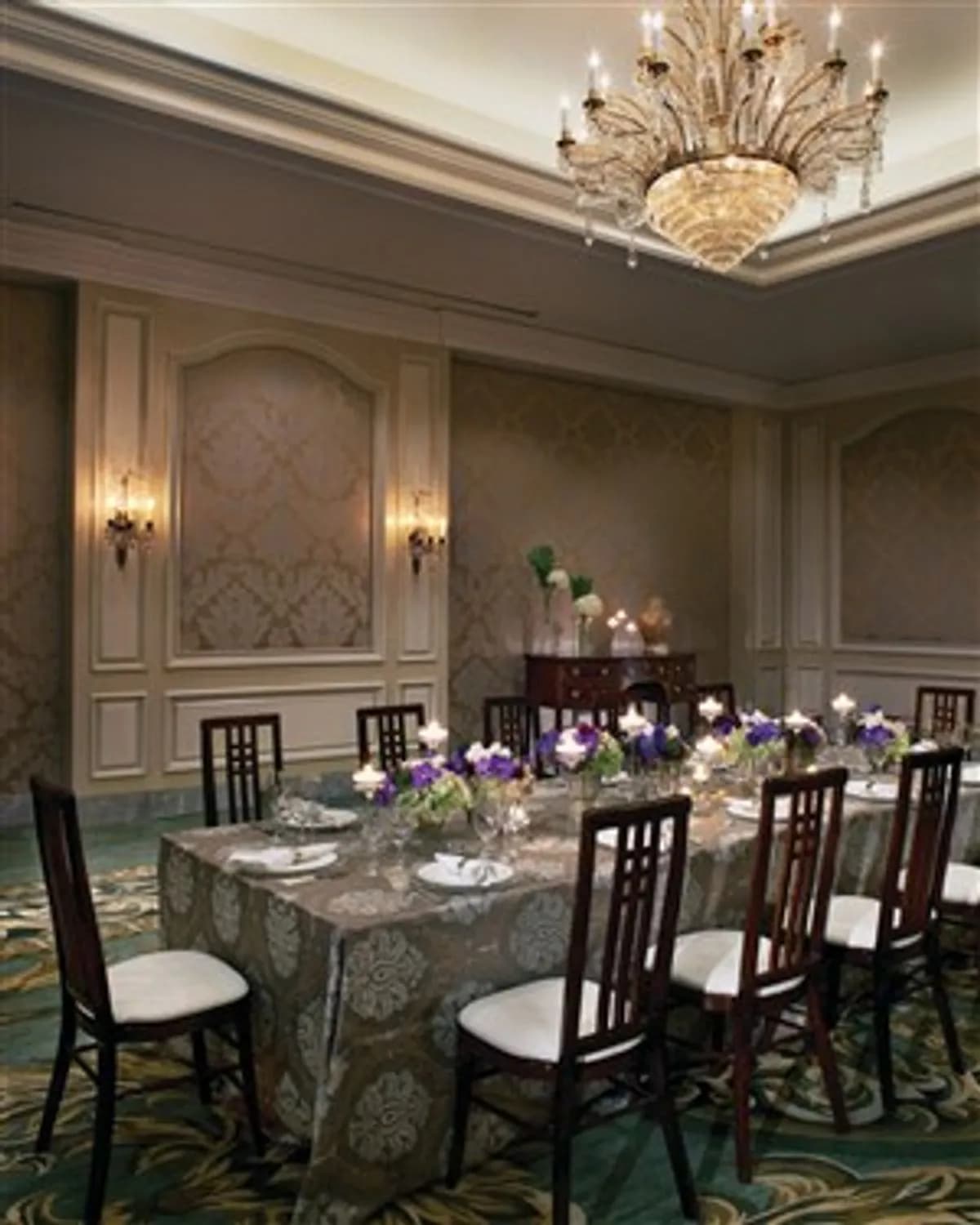 State Room - Half Section - Four Seasons Hotel Chicago