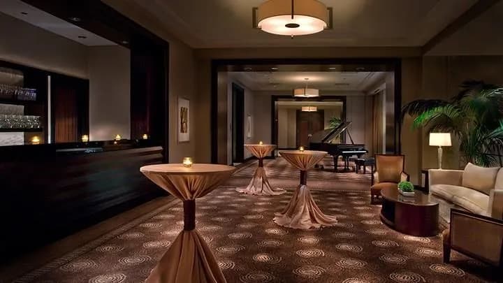 Grand Foyer - Trump International Hotel & Tower Chicago