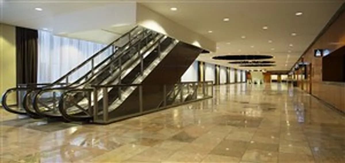 2nd Floor Promenade - New York Hilton Midtown