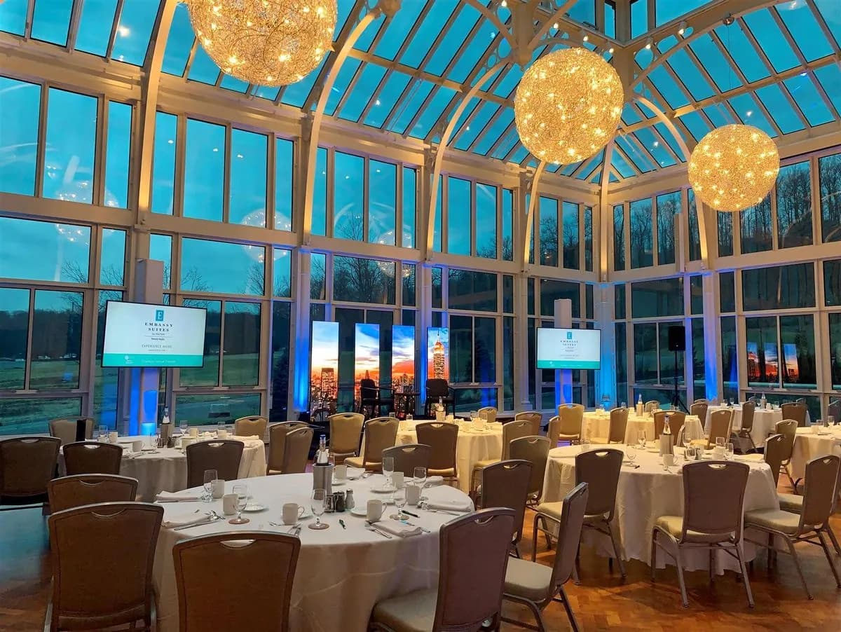 Glass House - Embassy Suites by Hilton Berkeley Heights