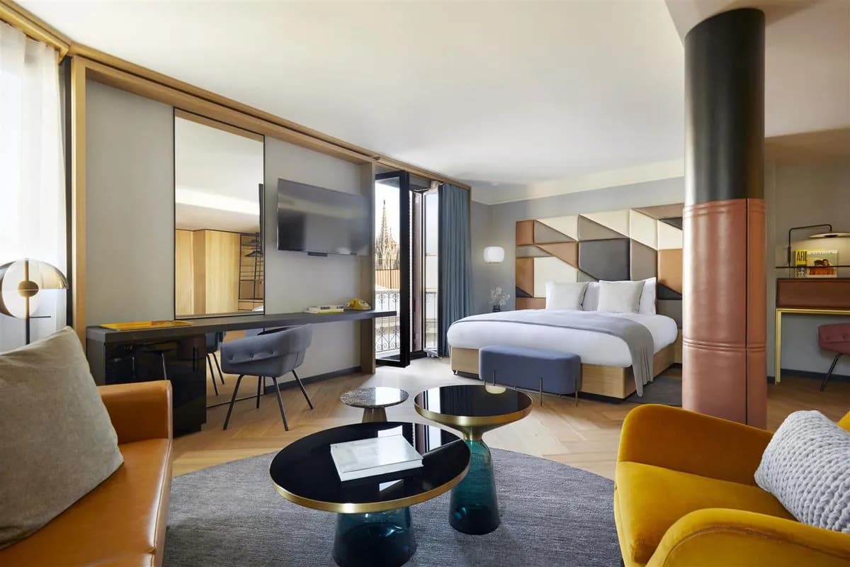Suite gótica - Kimpton Vividora Barcelona, an IHG Hotel