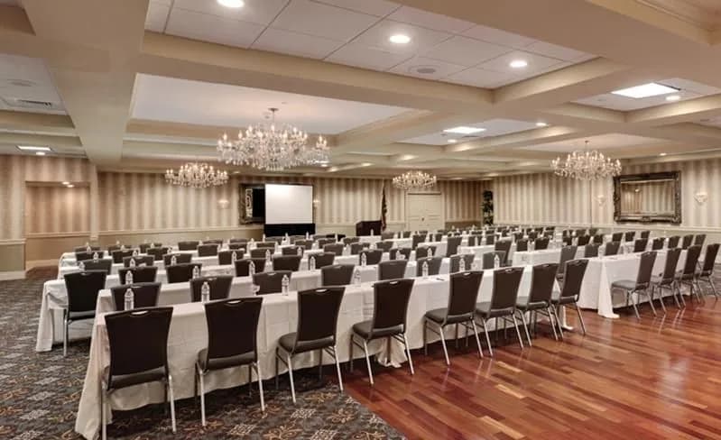 Sterling Ballroom - DoubleTree by Hilton Hotel Tinton Falls - Eatontown