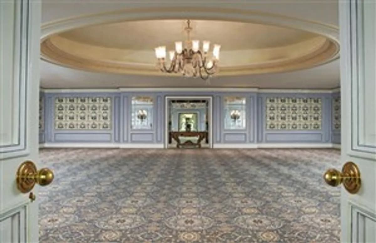 Wedgwood Room - The Pierre, A Taj Hotel, New York