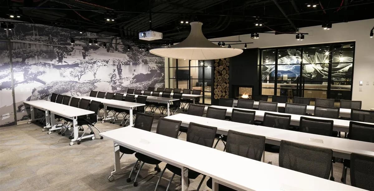 The Club Parlor - Convene 237 Park