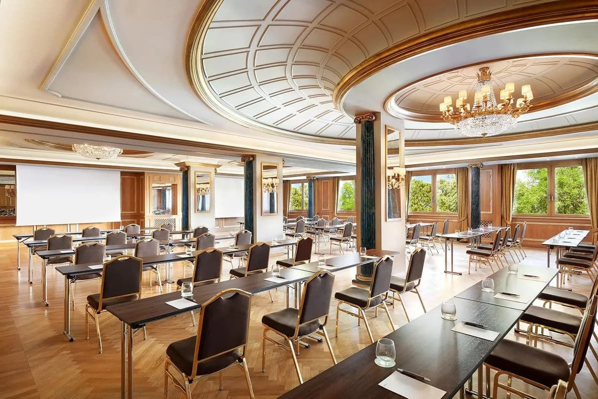 Colonne A + B - The Westin Palace, Milan