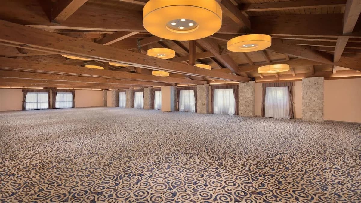 Sala Visconti - Sheraton Rome Parco de’ Medici Hotel