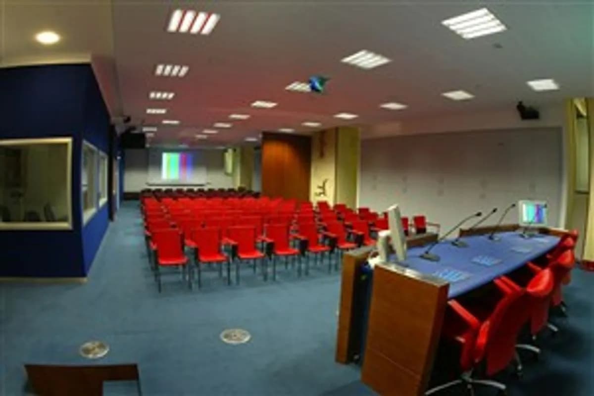 Sala Convegni - Palazzo Mezzanotte
