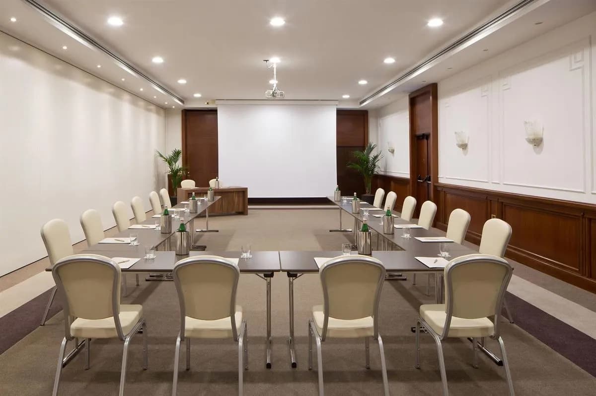 Vittoria (C) - Starhotels Majestic