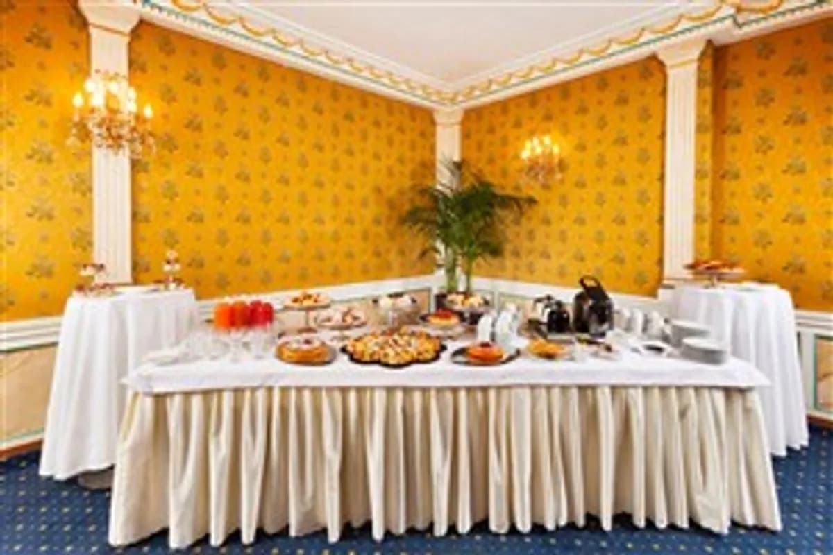 Foyer Cafeteria - Parco dei Principi Grand Hotel & Spa