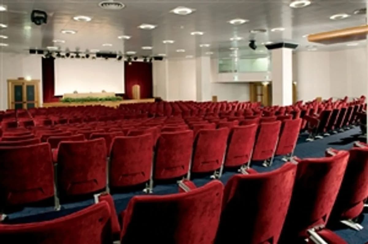 Auditorium - Hotel Royal-Continental