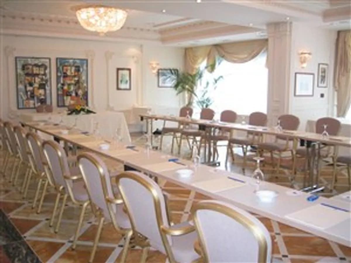 Des Artistes - Swiss Diamond Hotel