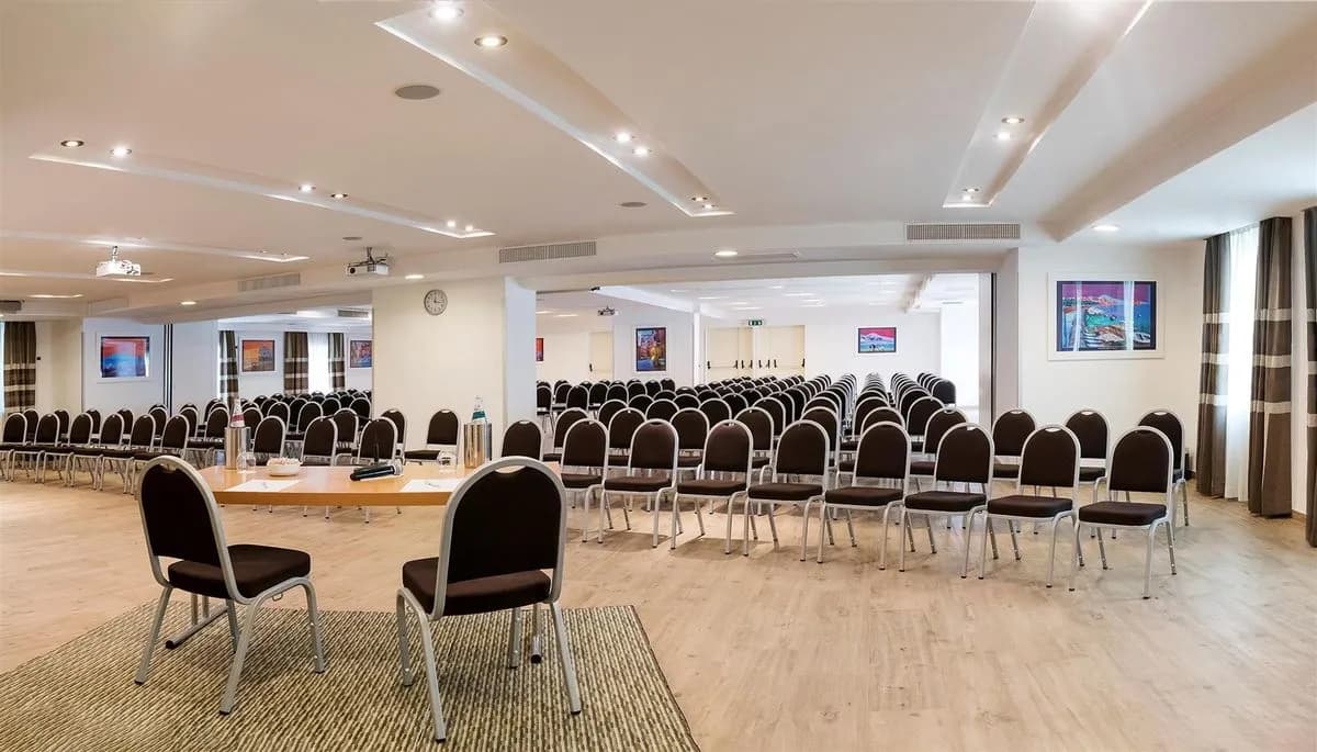 Le Mimose - Holiday Inn Naples