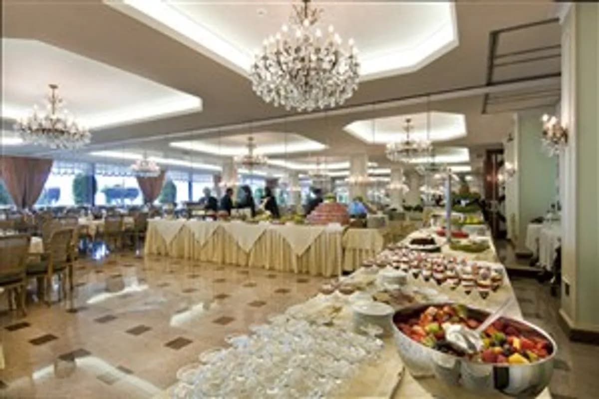 MAIN RESTAURANT - Grand Hotel Bristol - Stresa
